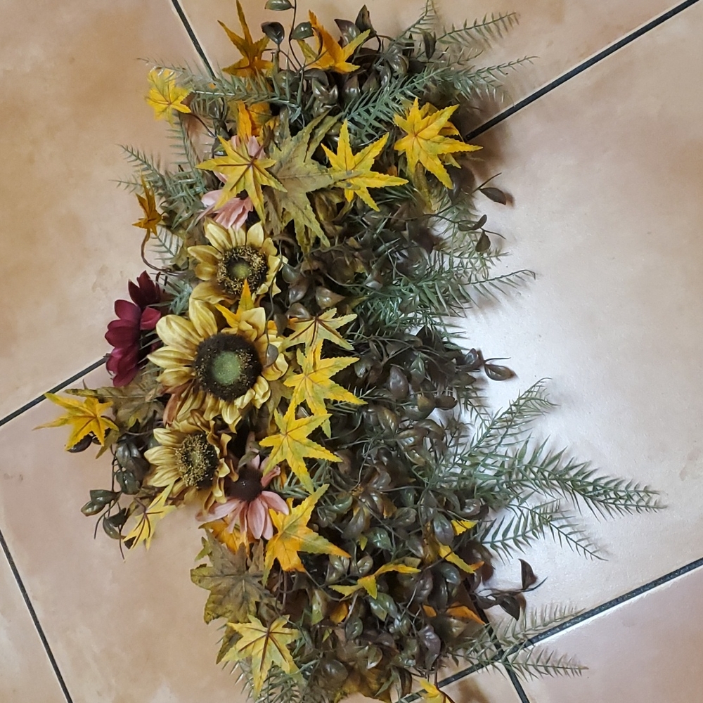 New Fall Autumn Faux Flower Spray Hanging Decor